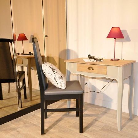 Bed and Breakfast Au Jardin De Lisa Cherreau Екстер'єр фото