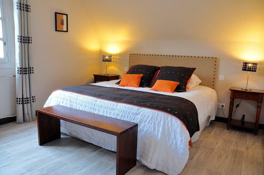 Bed and Breakfast Au Jardin De Lisa Cherreau Екстер'єр фото